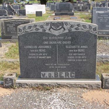 BERG Corneluis Johannes, van der  &amp; Elizabeth Anna OOSTHUIZEN 1873-1951