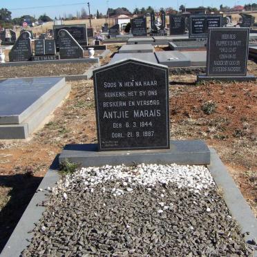 MARAIS Antjie 1944-1987