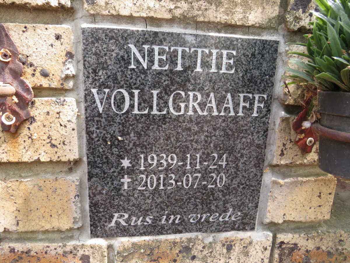 VOLLGRAAFF Nettie 1939-2013