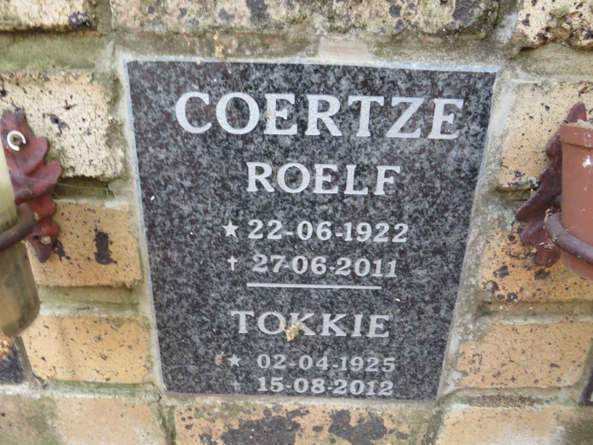 COERTZE Roelf 1922-2011 & Tokkie 1925-2012