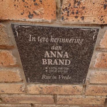 BRAND Anna 1926-2016