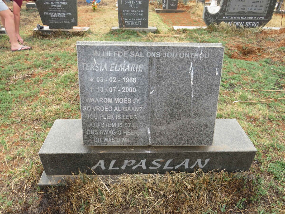 ALPASLAN Tersia Elmarie 1966-2000