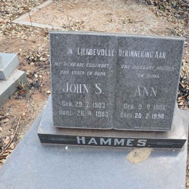 HAMMES John S. 1903-1983 & Ann 1908-1998