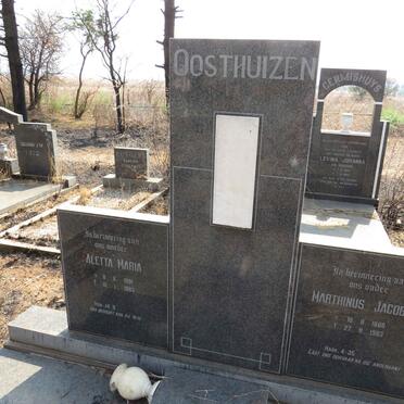 OOSTHUIZEN Marthinus Jacobus 1888-1983 & Aletta Maria 1891-1983