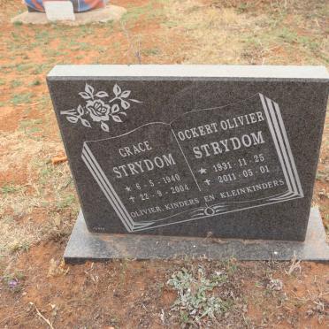 STRYDOM Ockert Olivier 1931-2011 & Grace 1940-2004