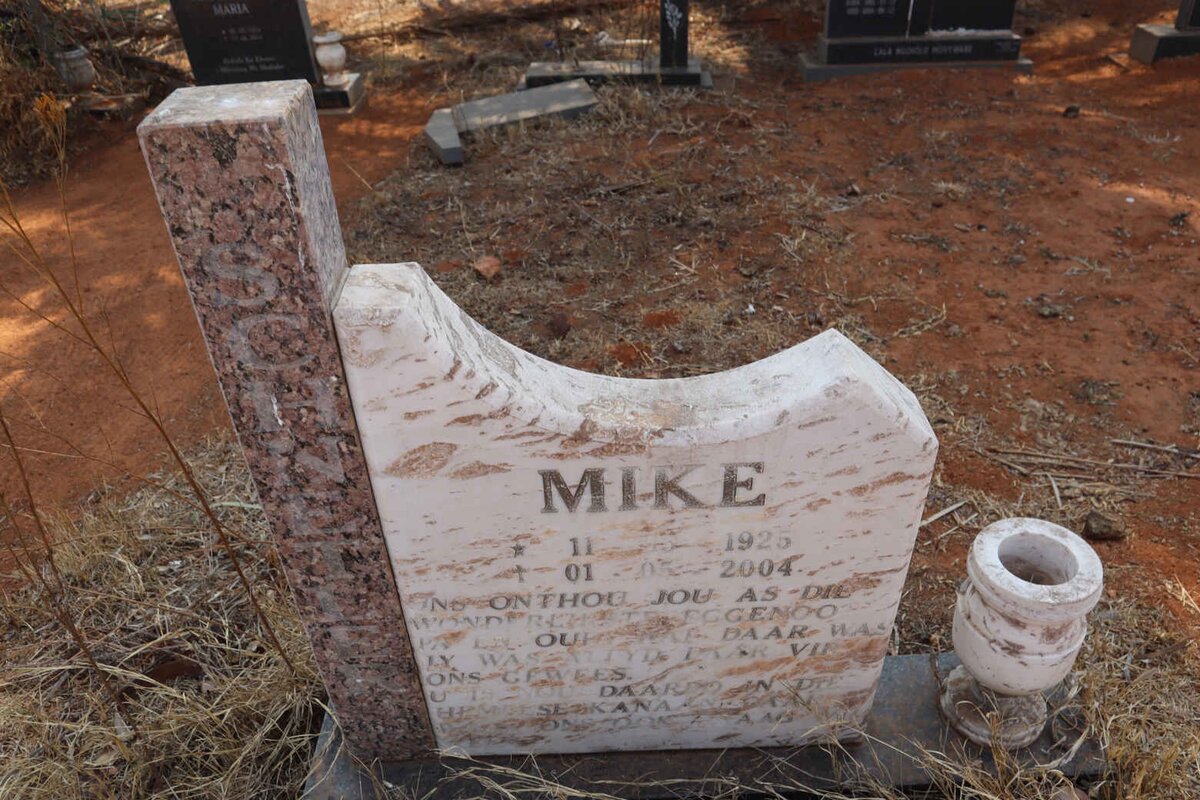 SCHNETLER Mike 1925-2004