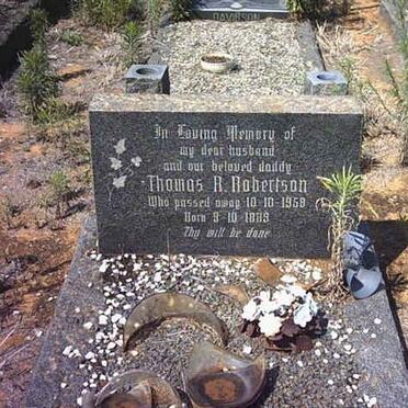 ROBERTSON Thomas R. 1958-1989