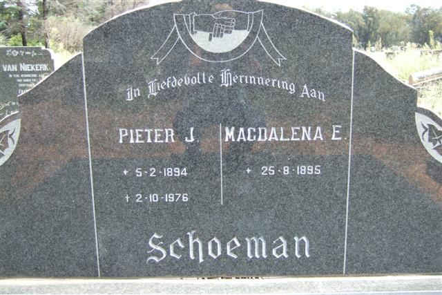 SCHOEMAN Pieter J. 1894-1976 &amp; Magdalena E. 1895-