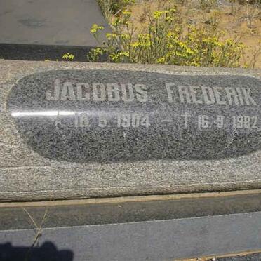 STADEN Jacobus Frederik, van 1904-19?2 &amp; Maria Elizabeth HARTZENBERG 1905- 1994