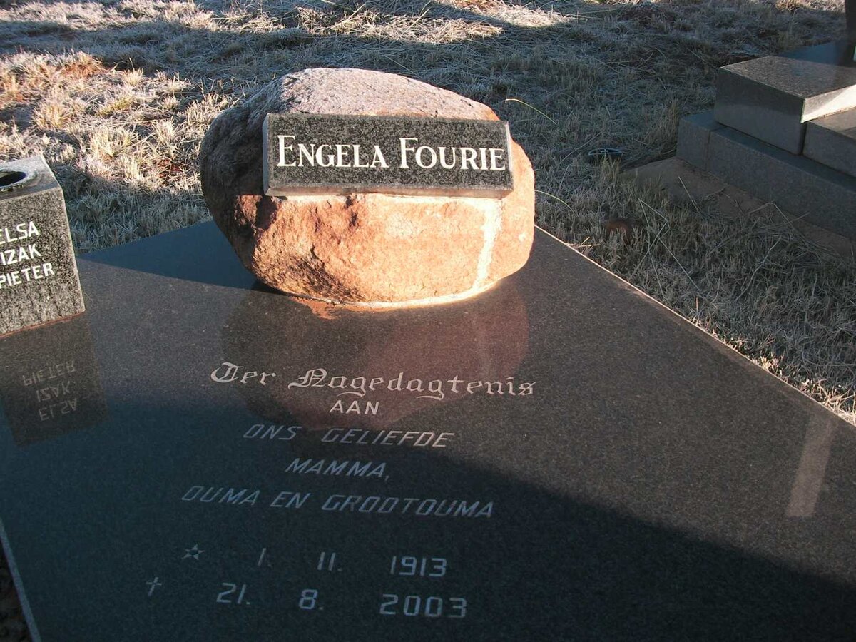 FOURIE Engela 1913-2003