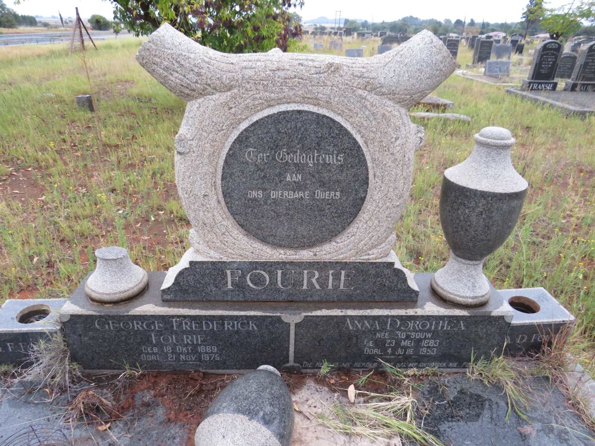 FOURIE George Frederick 1889-1975 &amp; Anna Dorothea ROSSOUW 1883-1953