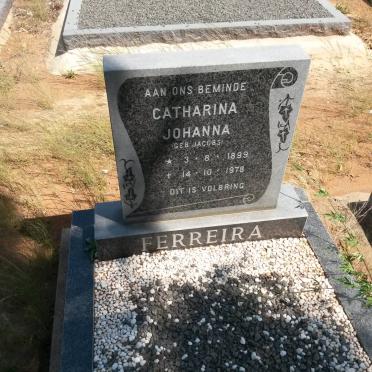 F - Vanne :: Surnames - F