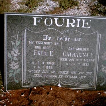 FOURIE Fredi E. 1940-1988 &amp; Catharina E. VAN DER MERWE 1932-