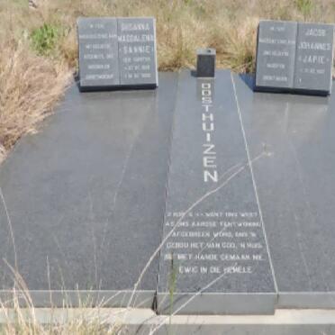 OOSTHUIZEN Jacob Johannes 1927- &amp; Susanna Magdalena VORSTER 1928-2000