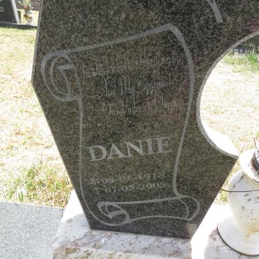 WYK Danie, van 1918-2005 & Anna 1921-2007 _2