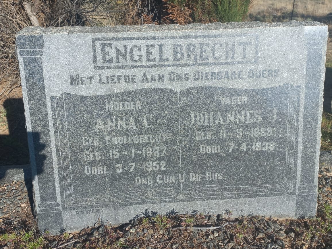 ENGELBRECHT Johannes J. 1889-1938 & Anna C. nee ENGELBRECHT 1887-1952 