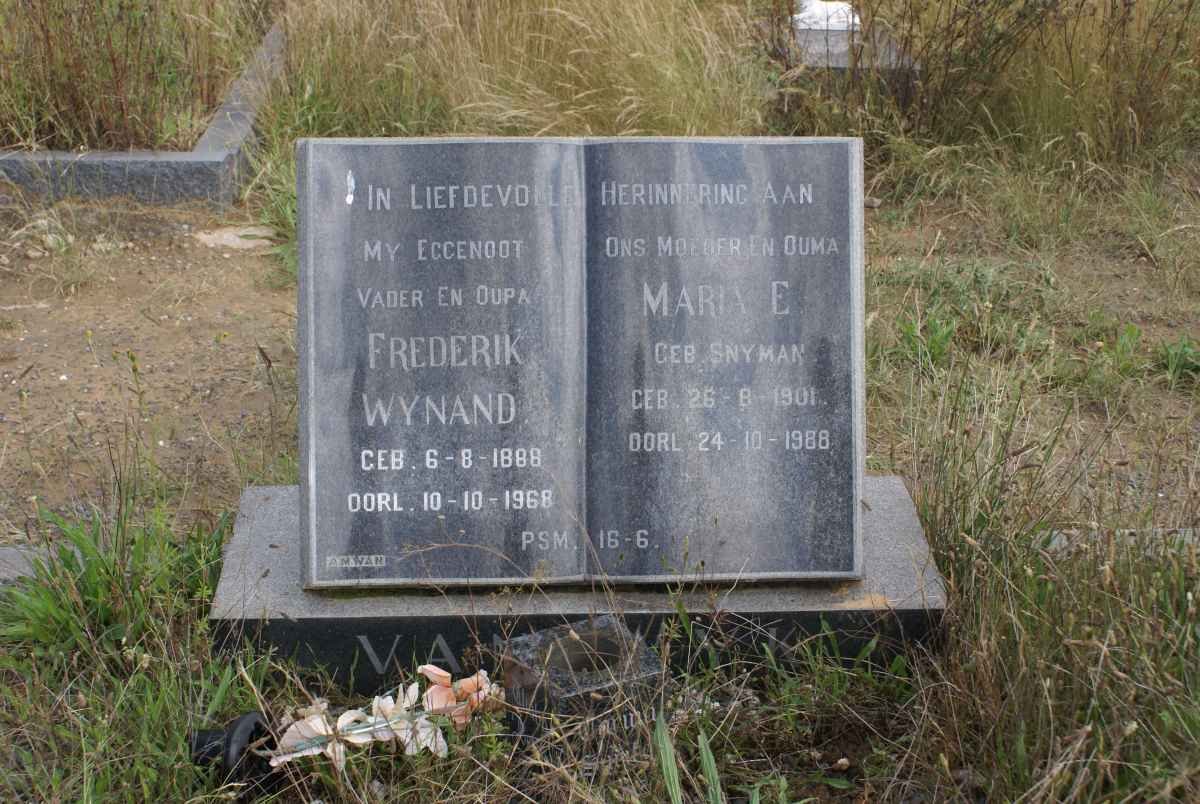 ?? Frederik Wynand, van 1888-1968 &amp; Marie E. SNYMAN 1901-1988
