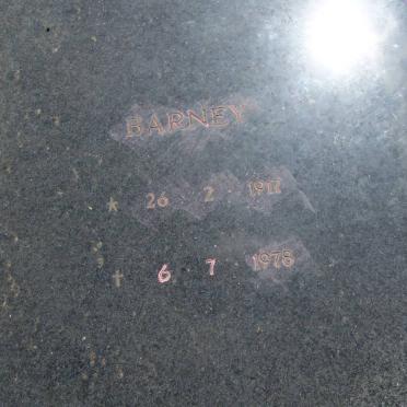 BOUWER Barney 1917-1978 &amp; Annatjie SCHOLTZ 1924- 