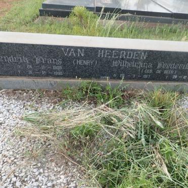 HEERDEN Hendrik Frans, van 1909-1995 &amp; Wilhelmina Frederika DE BEER 1917-2009