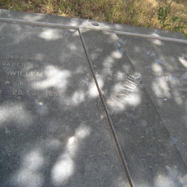 VISAGIE Willem A. 1910-1992 &amp; Sarah A.C. ROUX 1918-1981