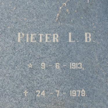 WAAL Pieter L.B., de 1913-1978 &amp; Anna M.E. PRINSLOO