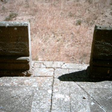 SWANEPOEL Jacob J. 184?-1913 &amp; Lavina C. VENTER 1846-193?