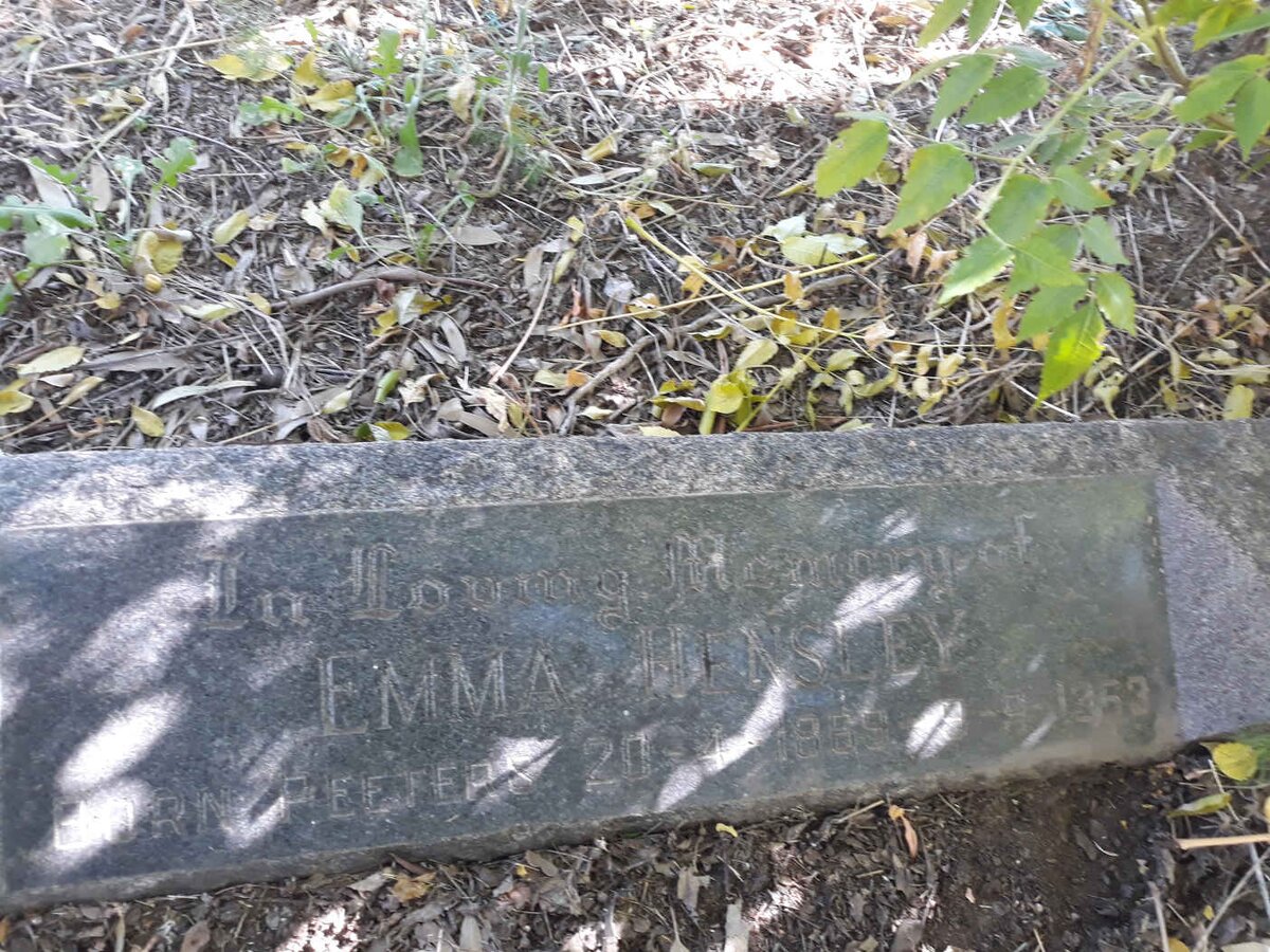 HENSLEY Emma nee PEETERS 1869-1953