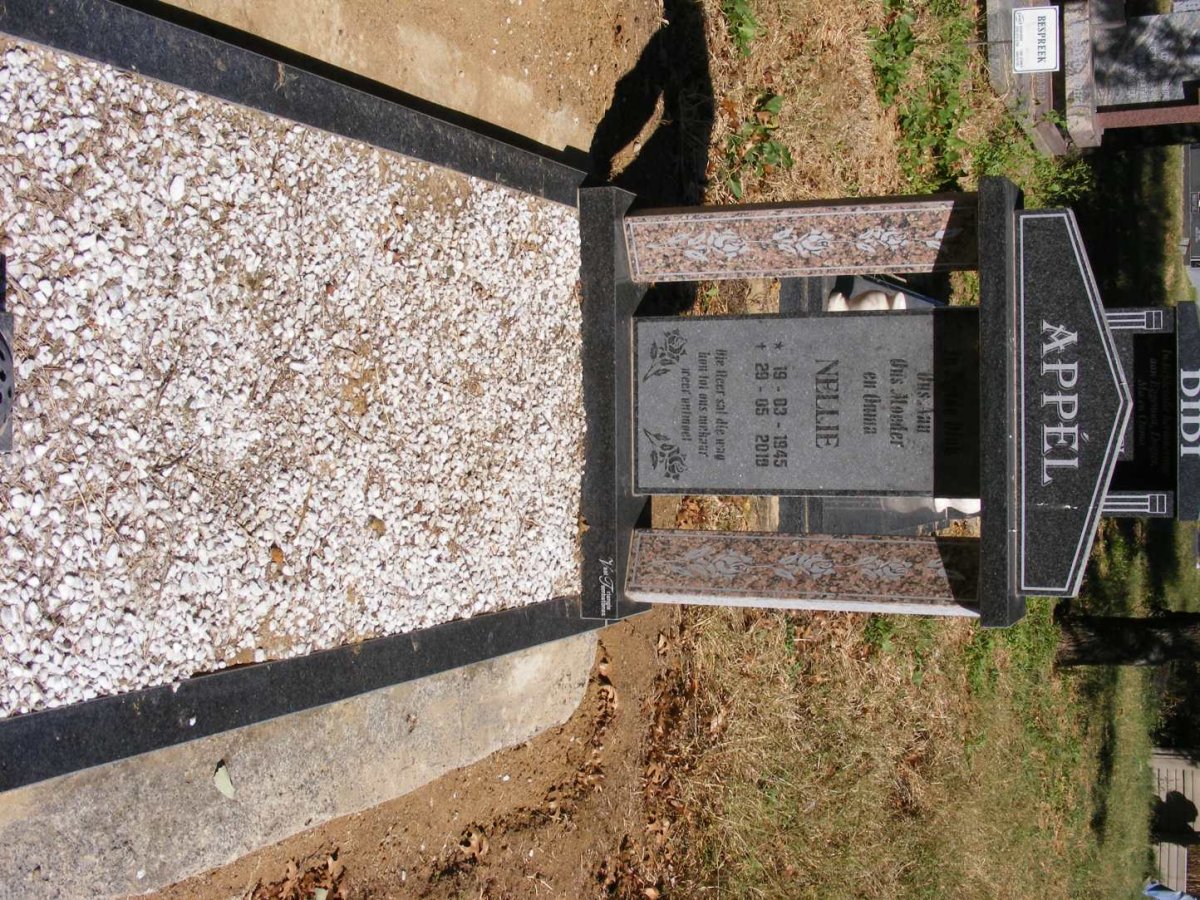 APPÉL Nellie 1945-2010