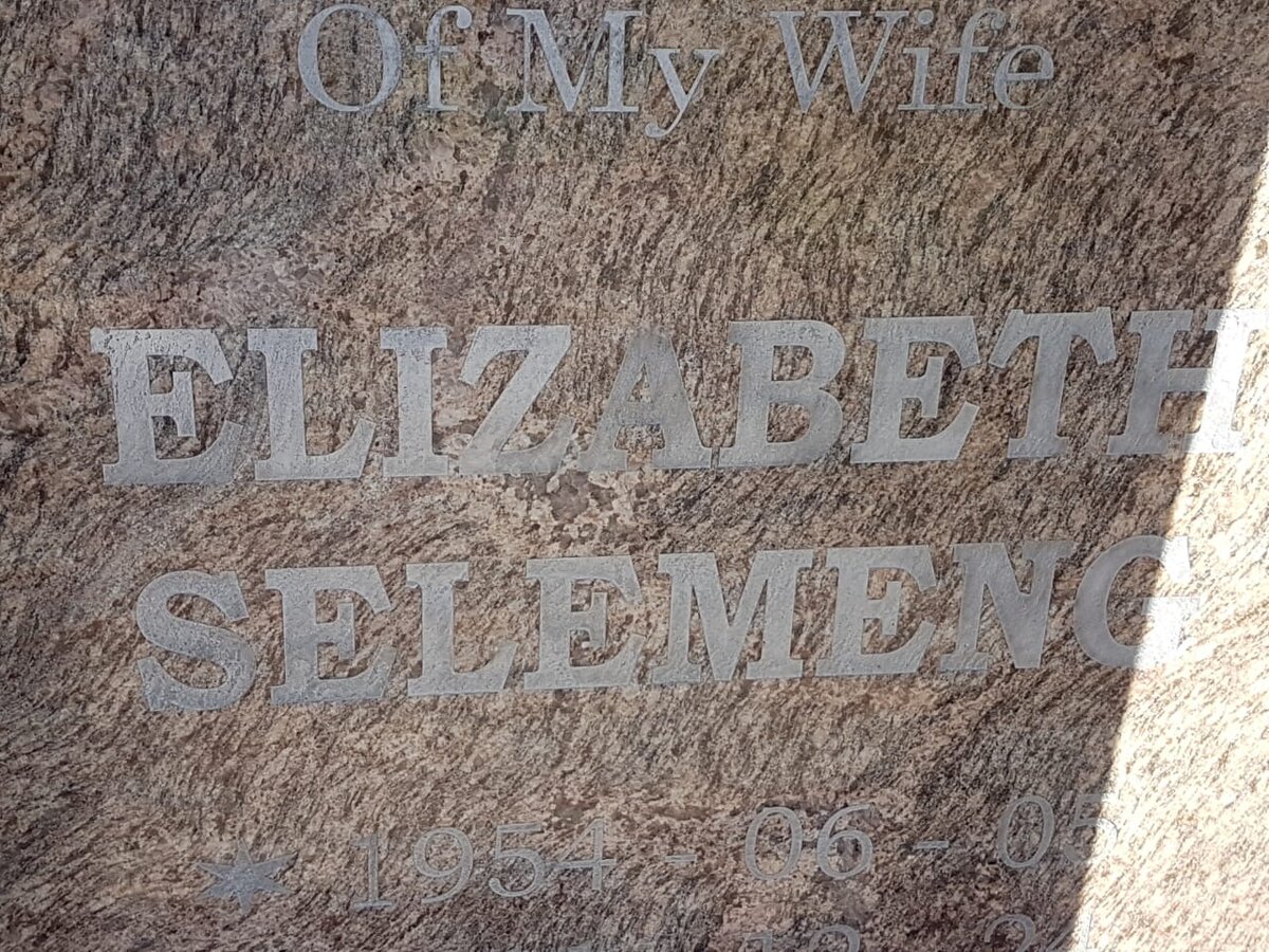 FANDISI Elizabeth Selemeng 1954-2011