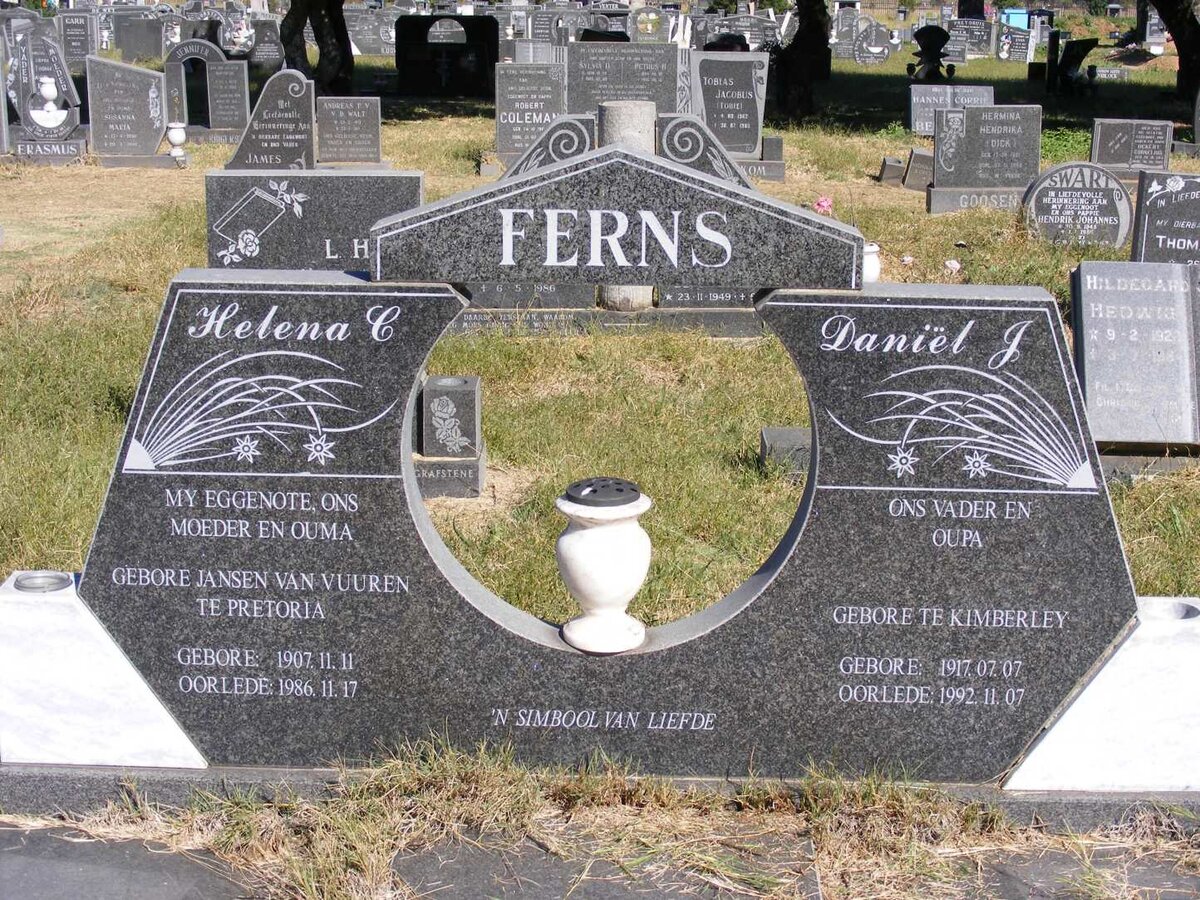 FERNS Daniël J. 1917-1992 &amp; Helena C. JANSEN VAN VUUREN 1907-1986