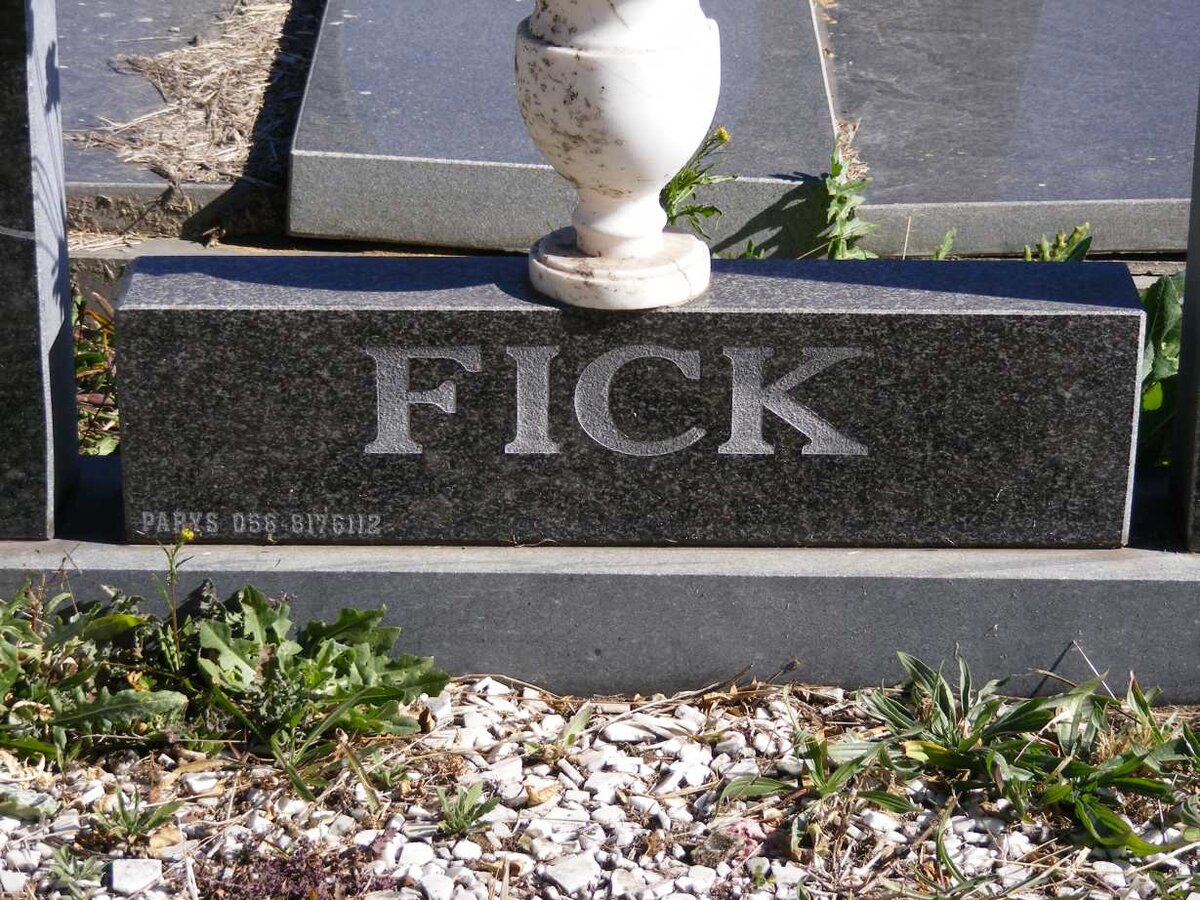 FICK Daniel Rudolf 1921-1988 &amp; Maria Christina LE ROUX 1922-2002