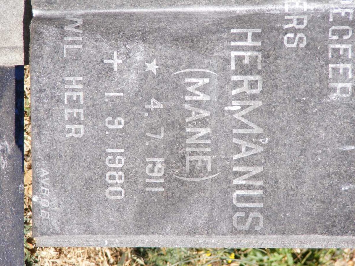 HEERDEN Hermanus, van 1911-1980 &amp; Martha C. VISAGIE 1912-1999