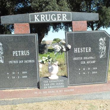 KRUGER Petrus Jan Jacobus 1909-1986 &amp; Hester Johanna AUCAMP 1914-2004