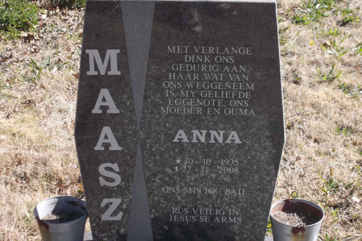 MAASZ Anna 1935-2008