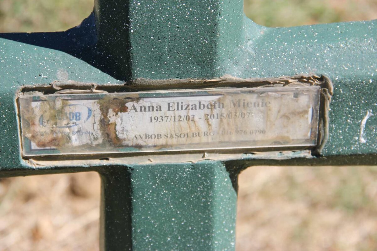 MIENIE Anna Elizabeth 1937-2015