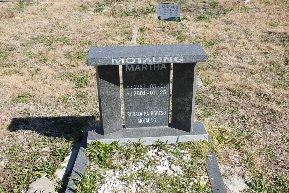 MOTAUNG Martha 1967-2001