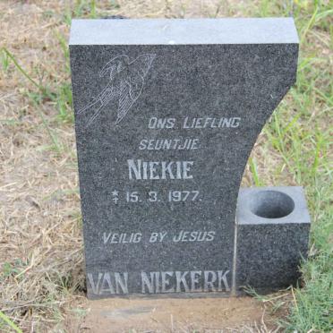 NIEKERK Niekie, van 1977-1977