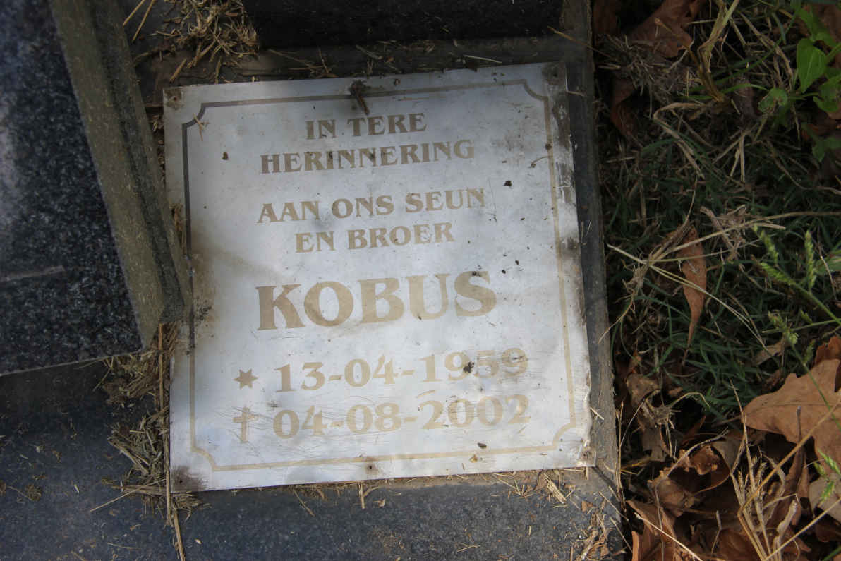 REDELINGHUYS Kobus 1959-2002