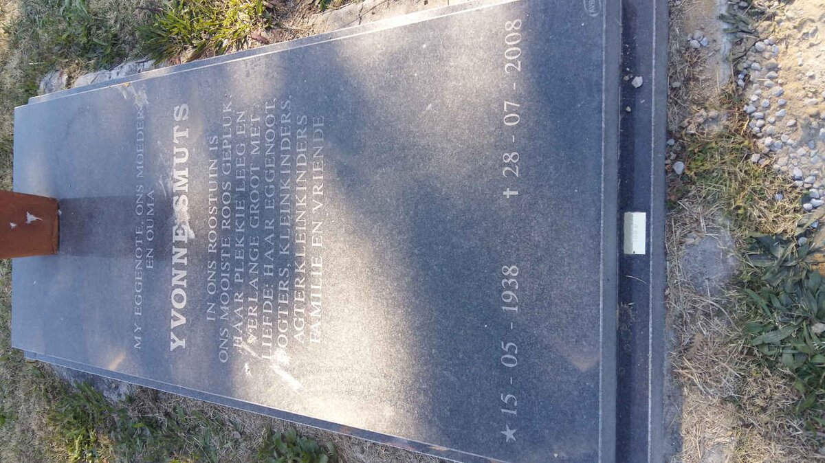 SMUTS Yvonne 1938-2008