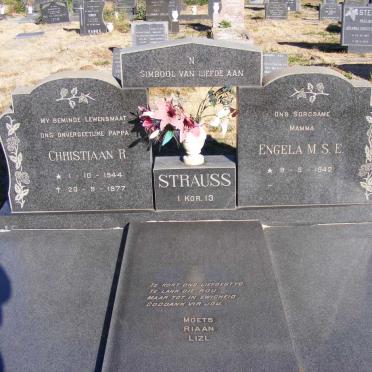 STRAUSS Christiaan R. 1944-1977 &amp; Engela M.S.E. 1942-