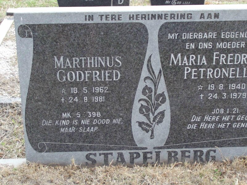 STAPELBERG Maria Fredrika Petronella 1940-1979 :: STAPELBERG Marthinus Godfried 1962-1981