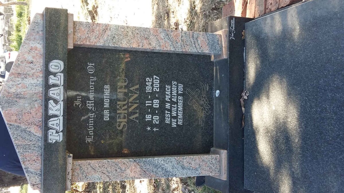 TAKALO Sekutu Anna 1942-2007