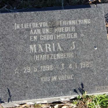 W?? Maria J., van nee HARTZENBERG 1898-1985