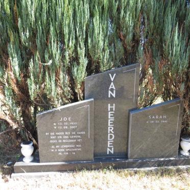 HEERDEN Joe, van 1933-2007 &amp; Sarah 1940-