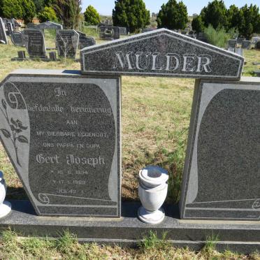 MULDER Gert Joseph 1934-1989