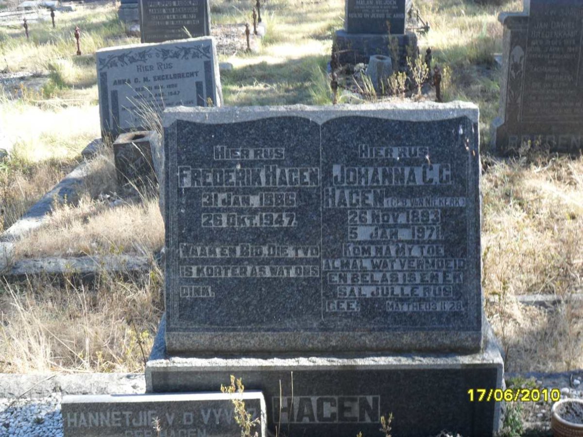 HAGEN Frederik 1886-1947 &amp; Johanna C.G. VAN NIEKERK 1893-1971 :: V.D. VYVER Hannetjie 1917-1981