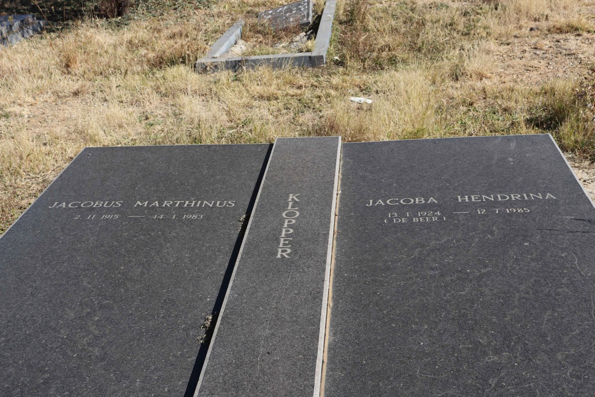 KLOPPER Jacobus Marthinus 1915-1983 & Jacoba Hendrina nee DE BEER 1924-1985