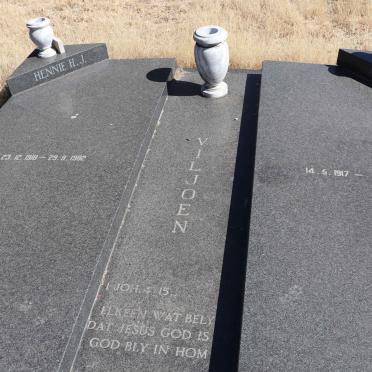 VILJOEN Hennie H.J. 1918-1982 &amp; An A.C. 1917-2009