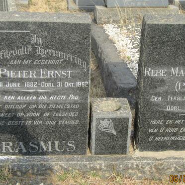 ERASMUS Pieter Ernst 1882-1962 &amp; Rebe Mary TERBLANCHE 1898-