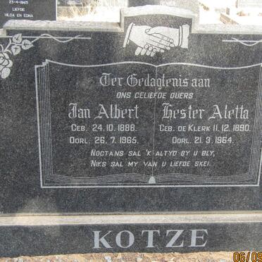 KOTZE Jan Albert 1888-1965 &amp; Hester Aletta DE KLERK 1890-1964
